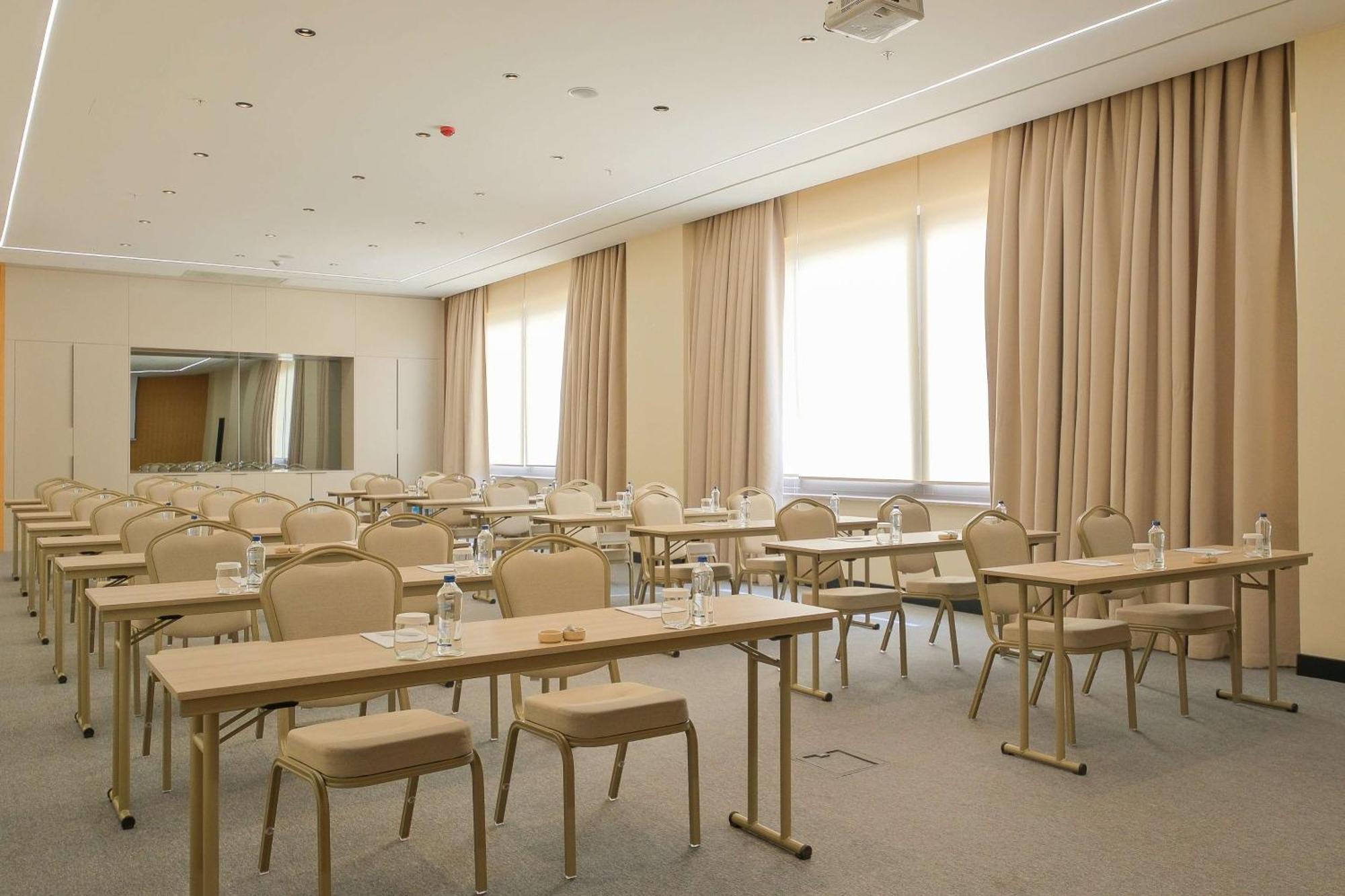 Radisson Mersin Otel 5*